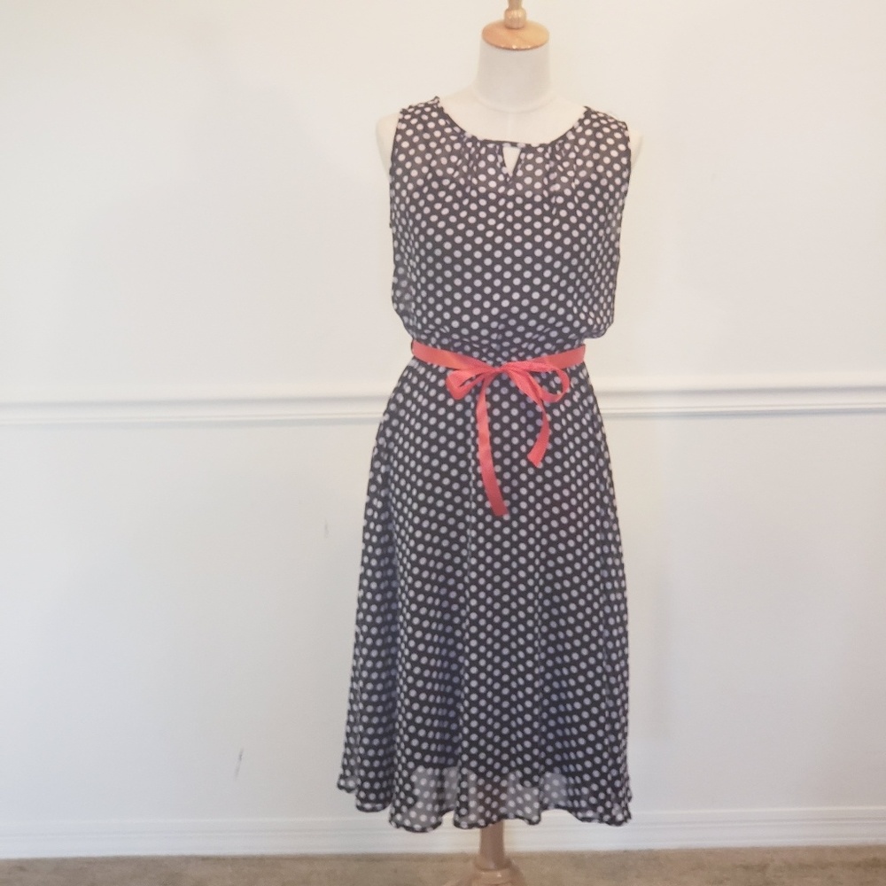 Beautiful polka dot dress blue & white red ribbon